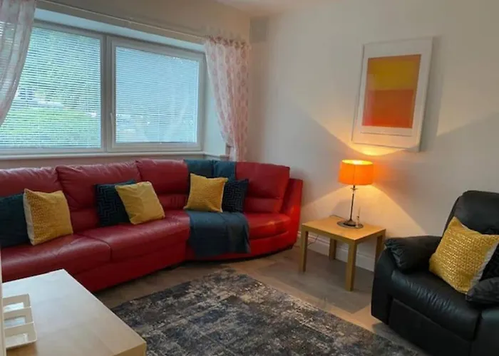 Location, Location - Modern 2 Bed In Daire Killarney
